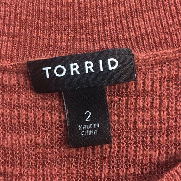 Torrid Cold Shoulder Dusty Rose Pullover Sweater. Size 2 - Picture 2 of 6